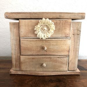 💛💎World Market Jewelry Box (Whitewashed Wood)💛💎